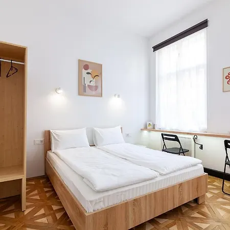 Check-in Апартаменти *
