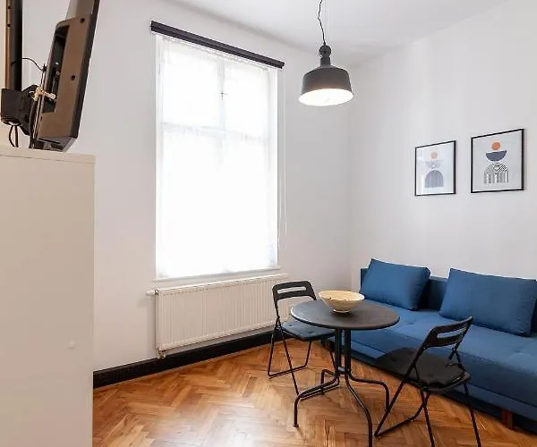 Apartment Check-in *