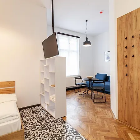 Check-in Apartment *